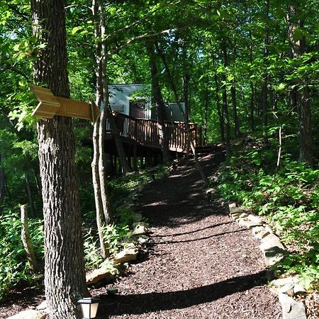 Seven Oaks - Treehouse With Deck Villa Lenexa Exterior photo